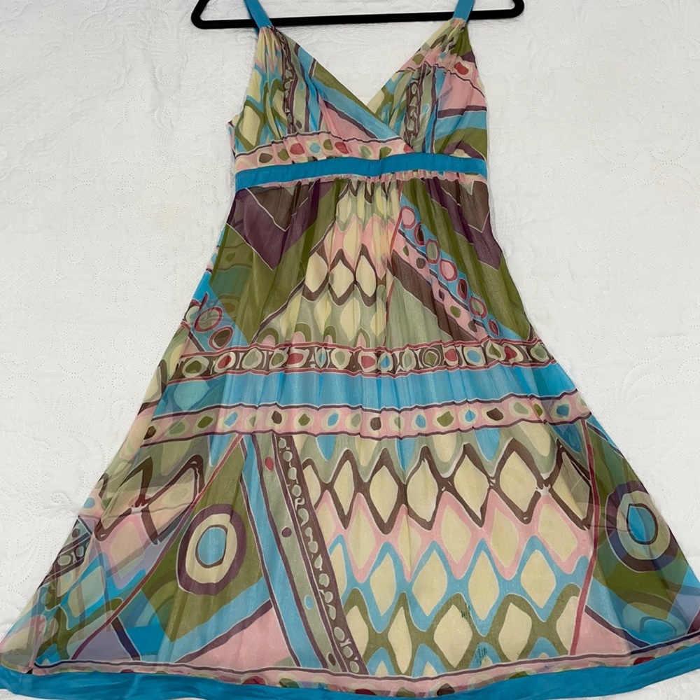 NWOT! Sue Wong Pink Blue Spaghetti Strap, lightly Padded, 100% Silk Lined